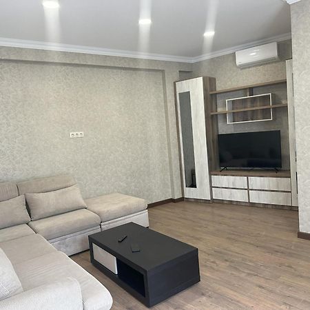 Three Palms Guest House Tiflis Exterior foto