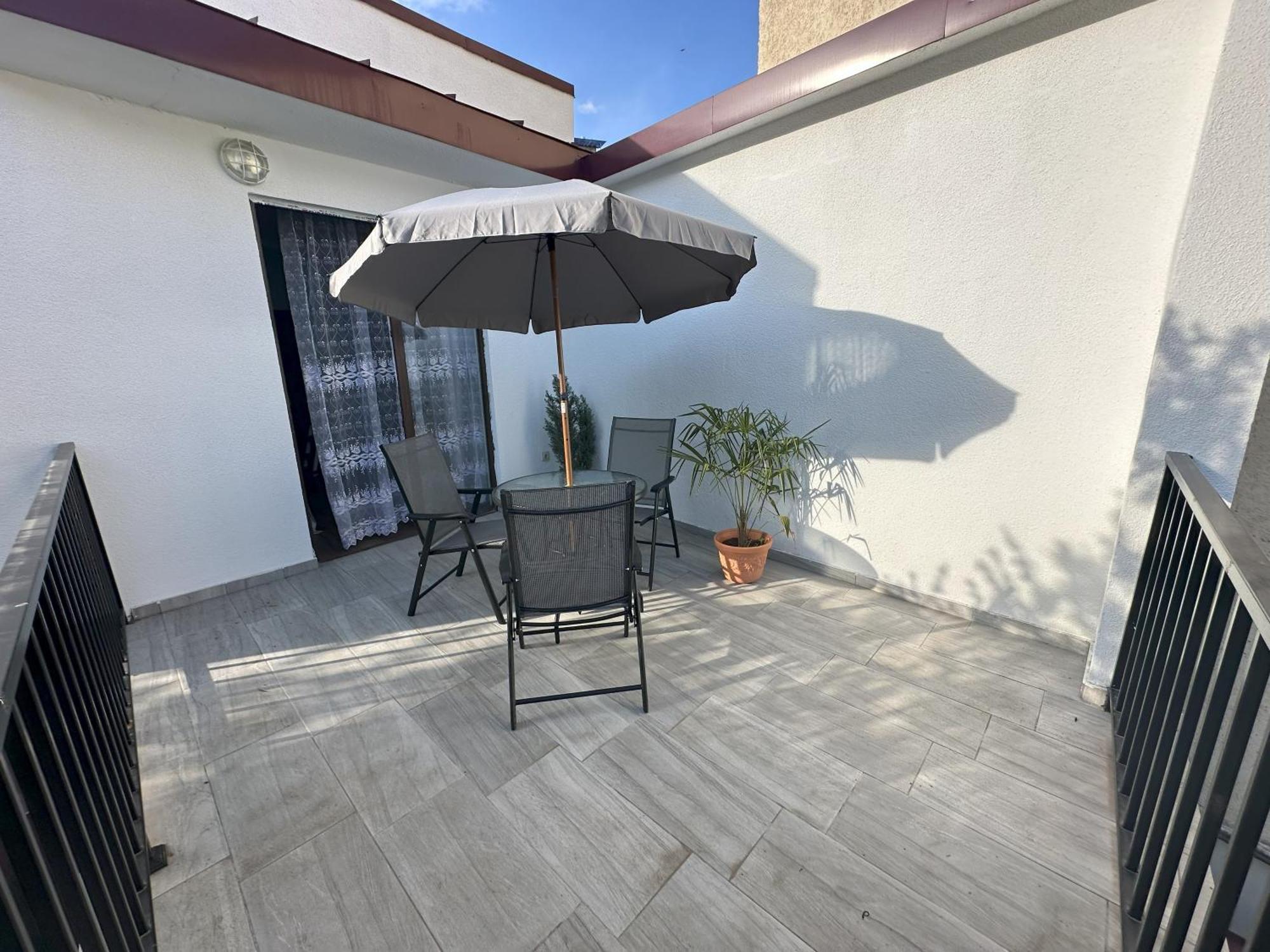 Three Palms Guest House Tiflis Exterior foto