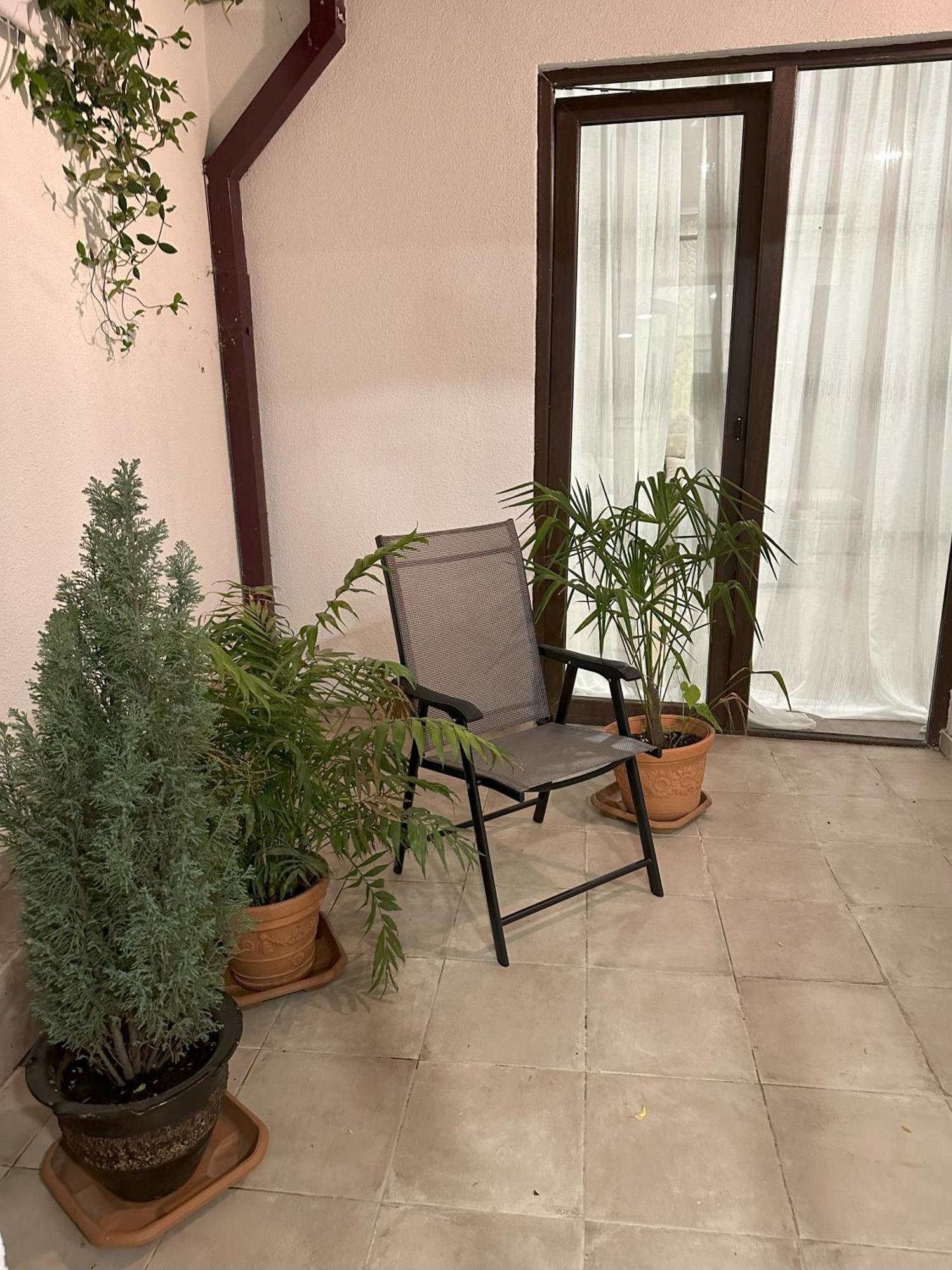 Three Palms Guest House Tiflis Exterior foto